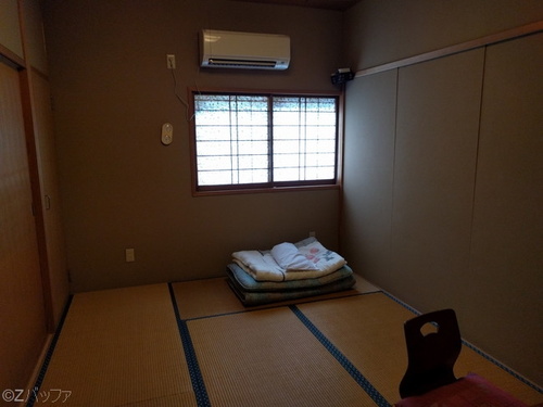 青ヶ島の民宿ビジネス宿中里のお部屋