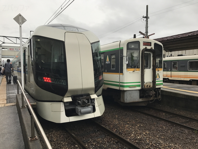 会津田島駅での特急リバティ