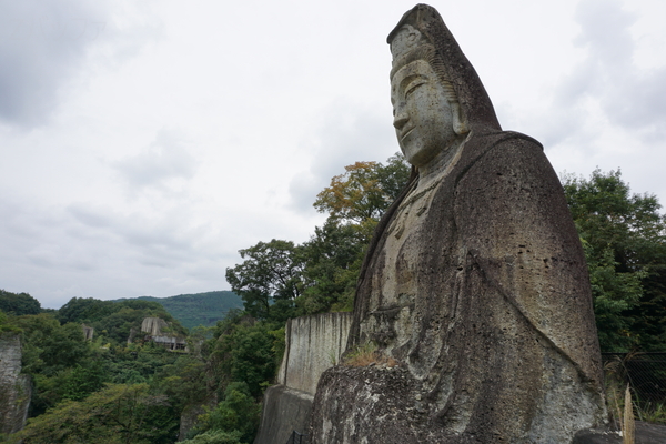 平和観音と景色