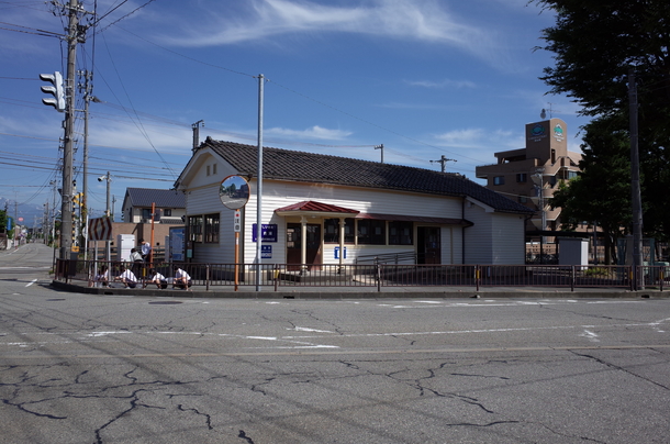 富山ライトレールの東岩瀬駅