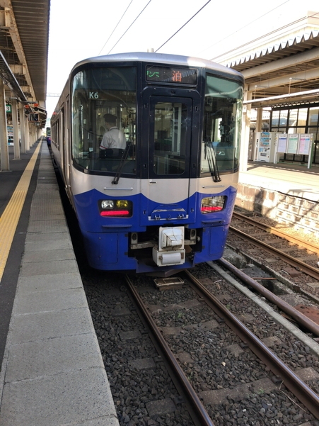 直江津駅にてえちごトキめき鉄道の日本海ひすいライン 泊行き列車