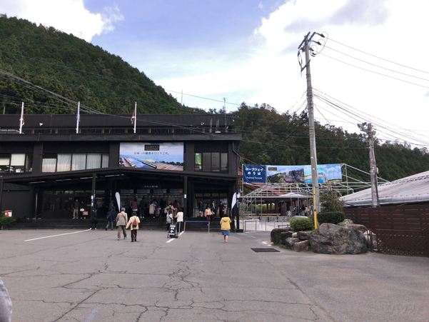 びわ湖バレイのロープウェイ山麓駅