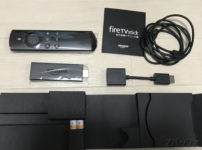 Amazon Fire TV Stickと付属品