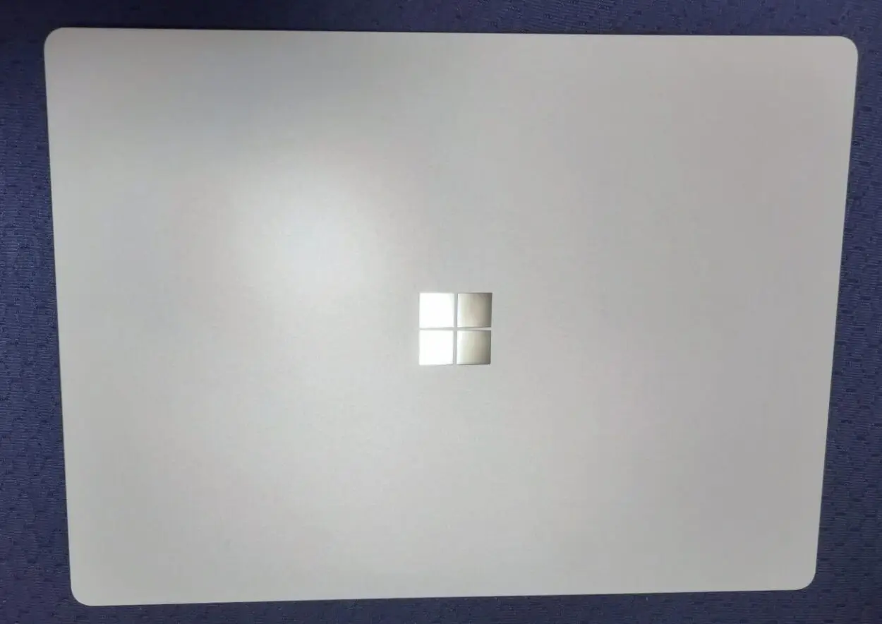 中古で購入したSurface laptop4